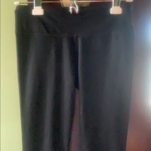 Fabletics. Black leggings
